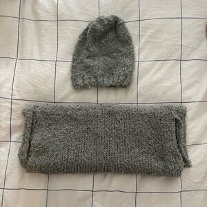 Pins & Needles Textured Blue Hat & Scarf Set